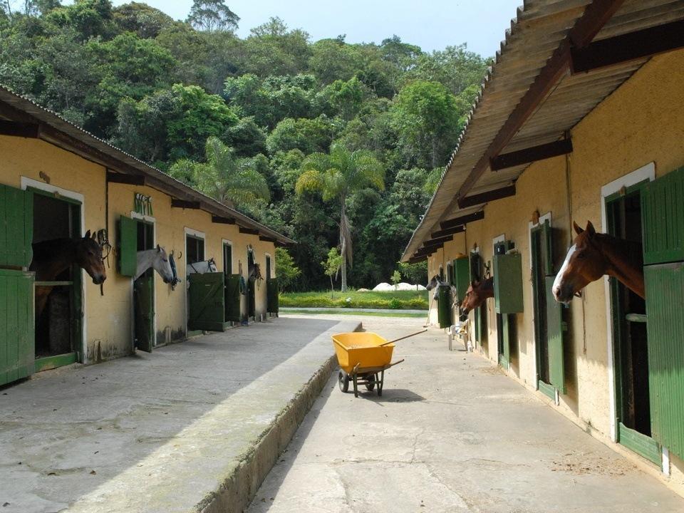 Hotel Fazenda Apm Caieiras Exterior photo